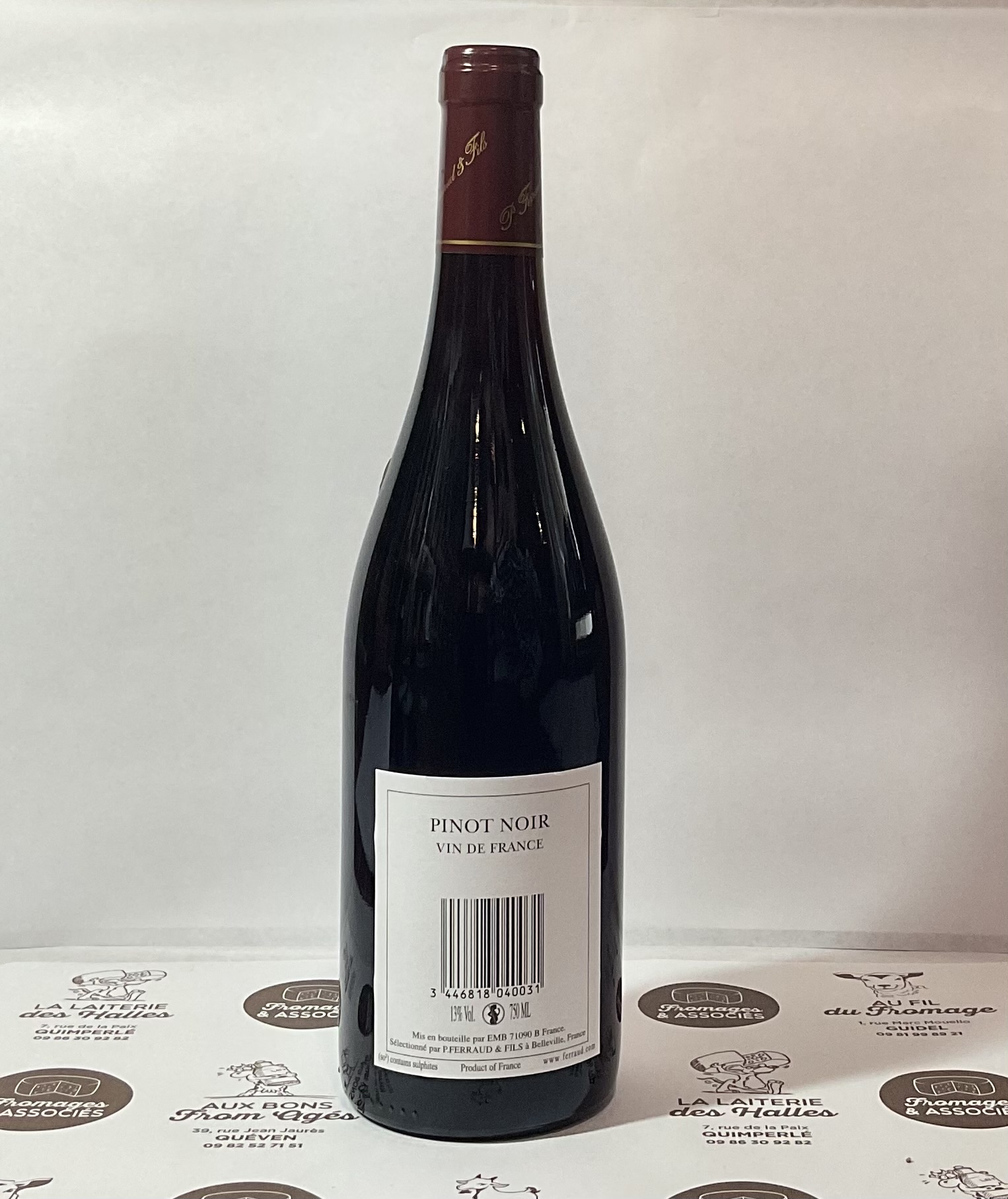 bouteille de vin rouge P.Ferraud&Fils Pinot Noir 2018