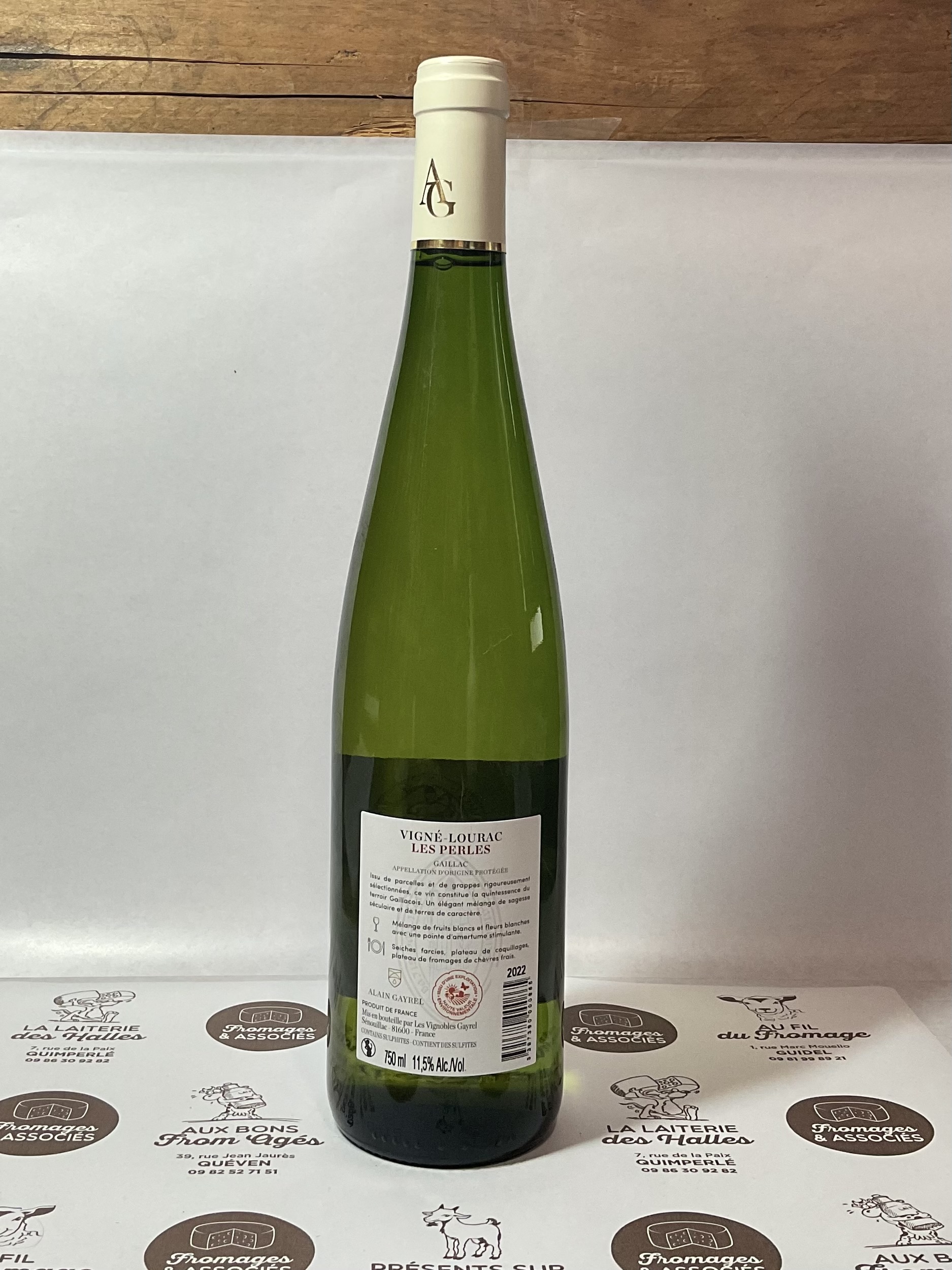 bouteille de vin blanc Vigné Lourac Les Perles Alain Gayrel 2022