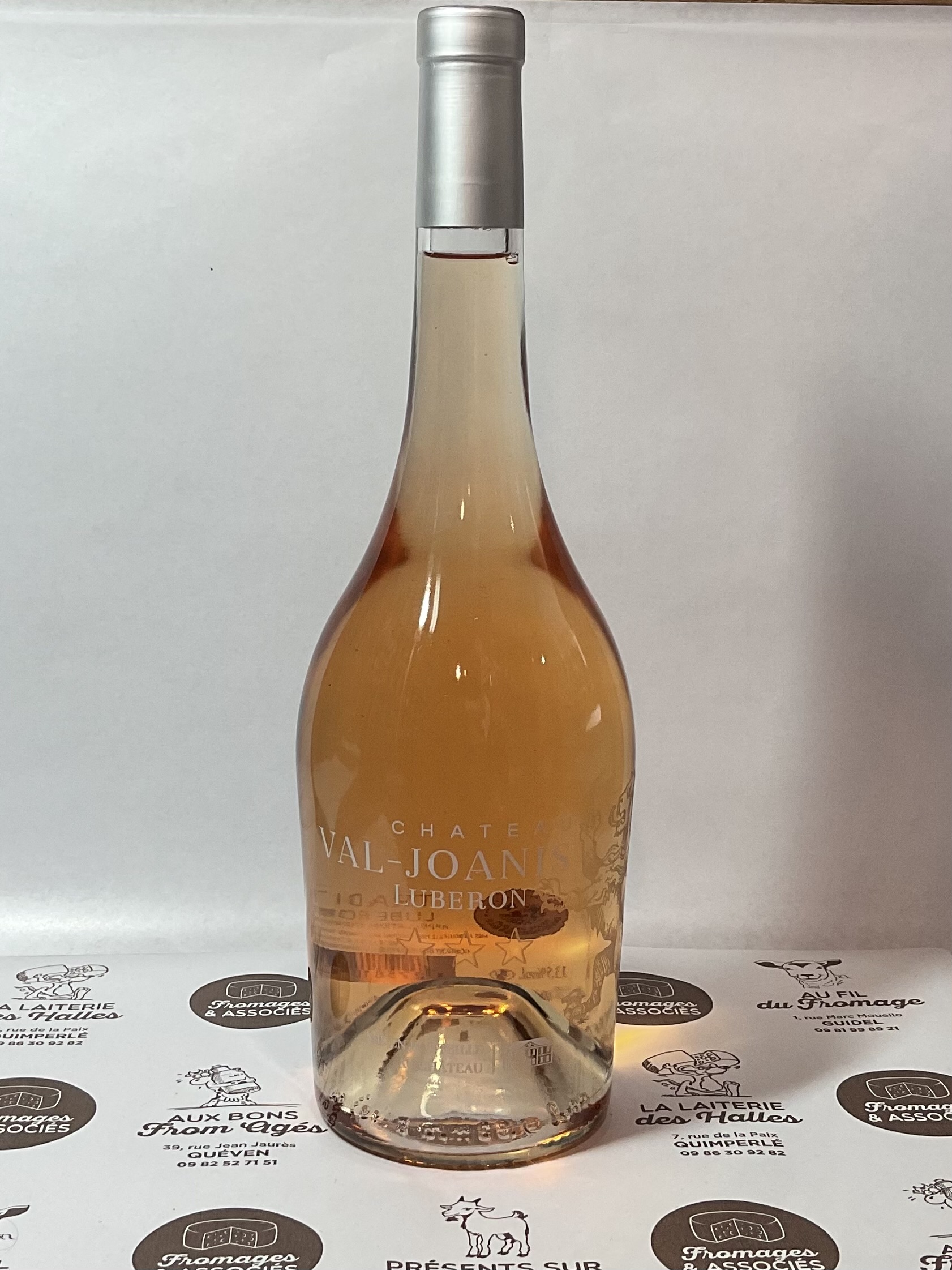 bouteille de vin rosé Tradition Château Val Joanis 2020