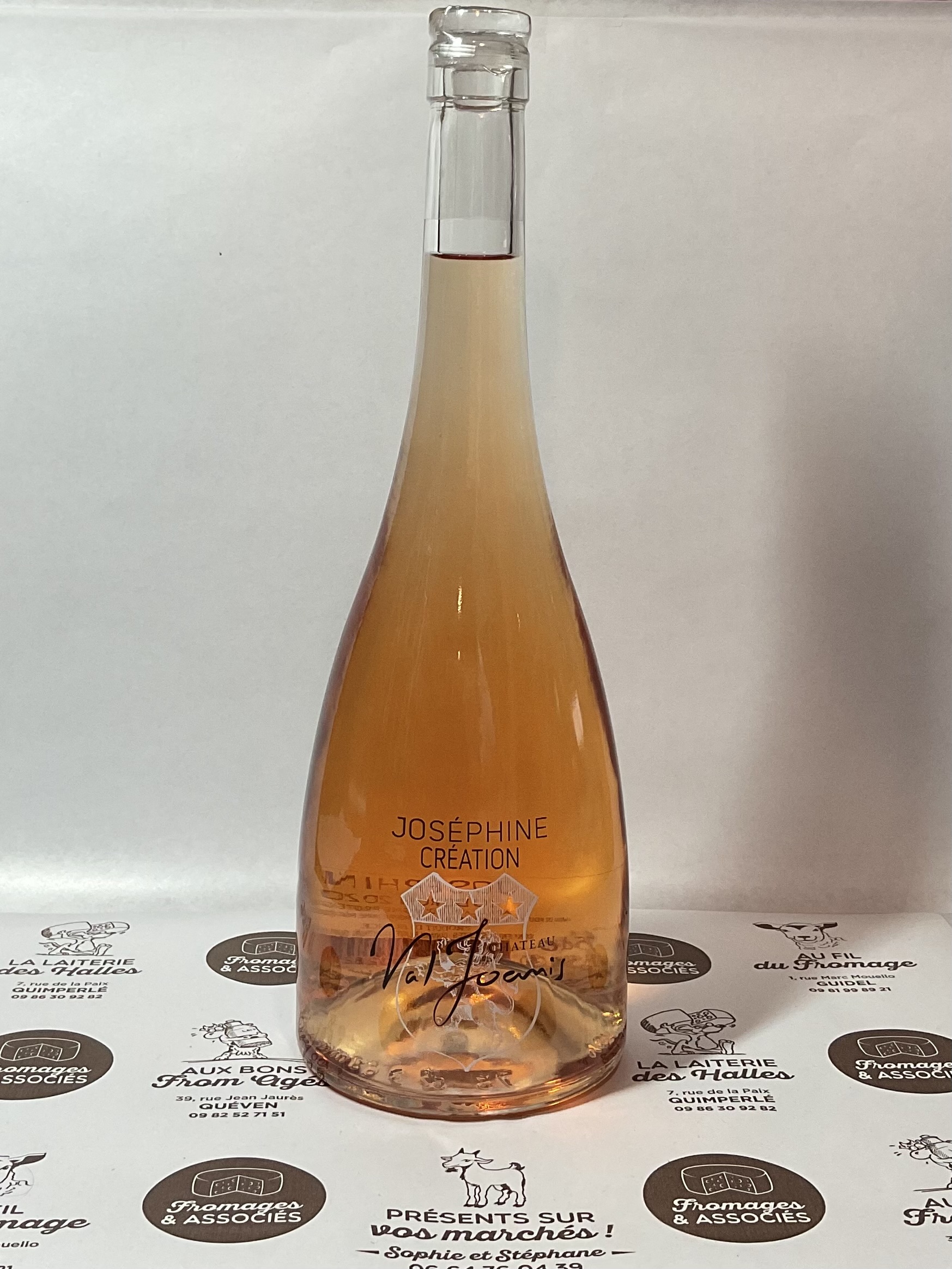 bouteille de vin rosé Joséphine château Val Joanis 2020